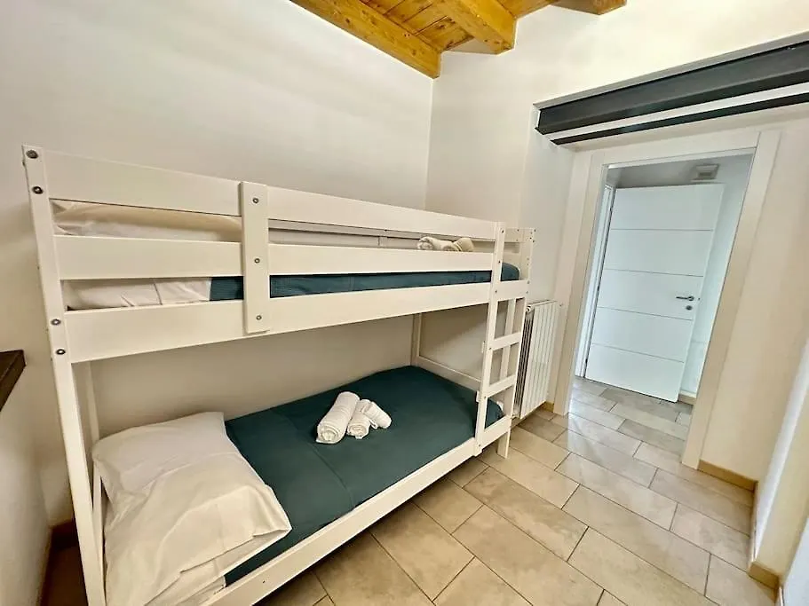 Near Train Station Luxury House 5 Beds Apartment Bergamo