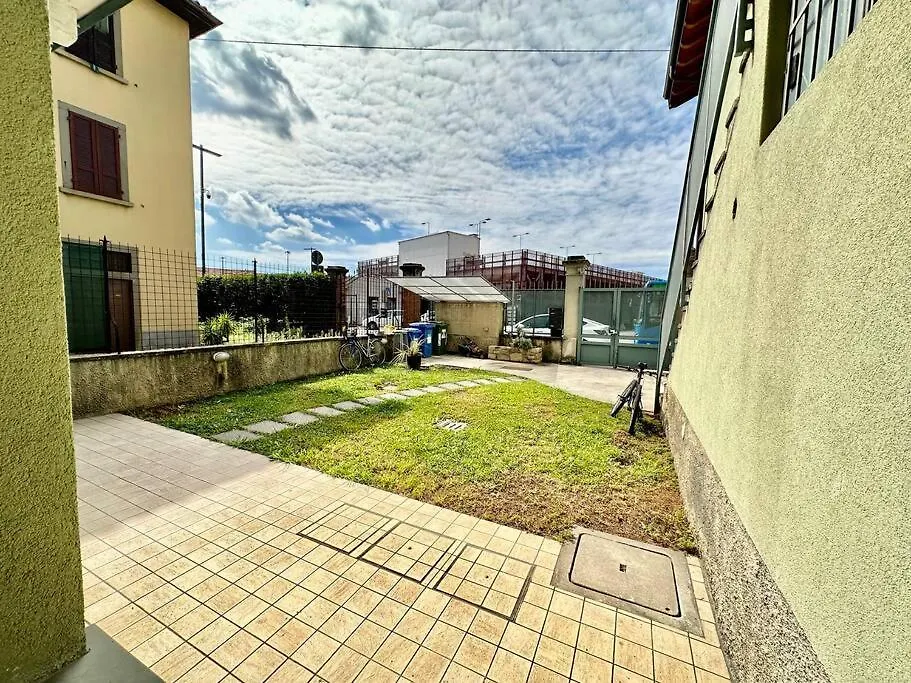 Near Train Station Luxury House 5 Beds Apartment Bergamo